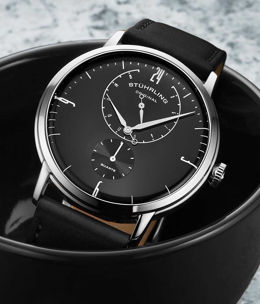 Black Dial / Silver Case / Black Band