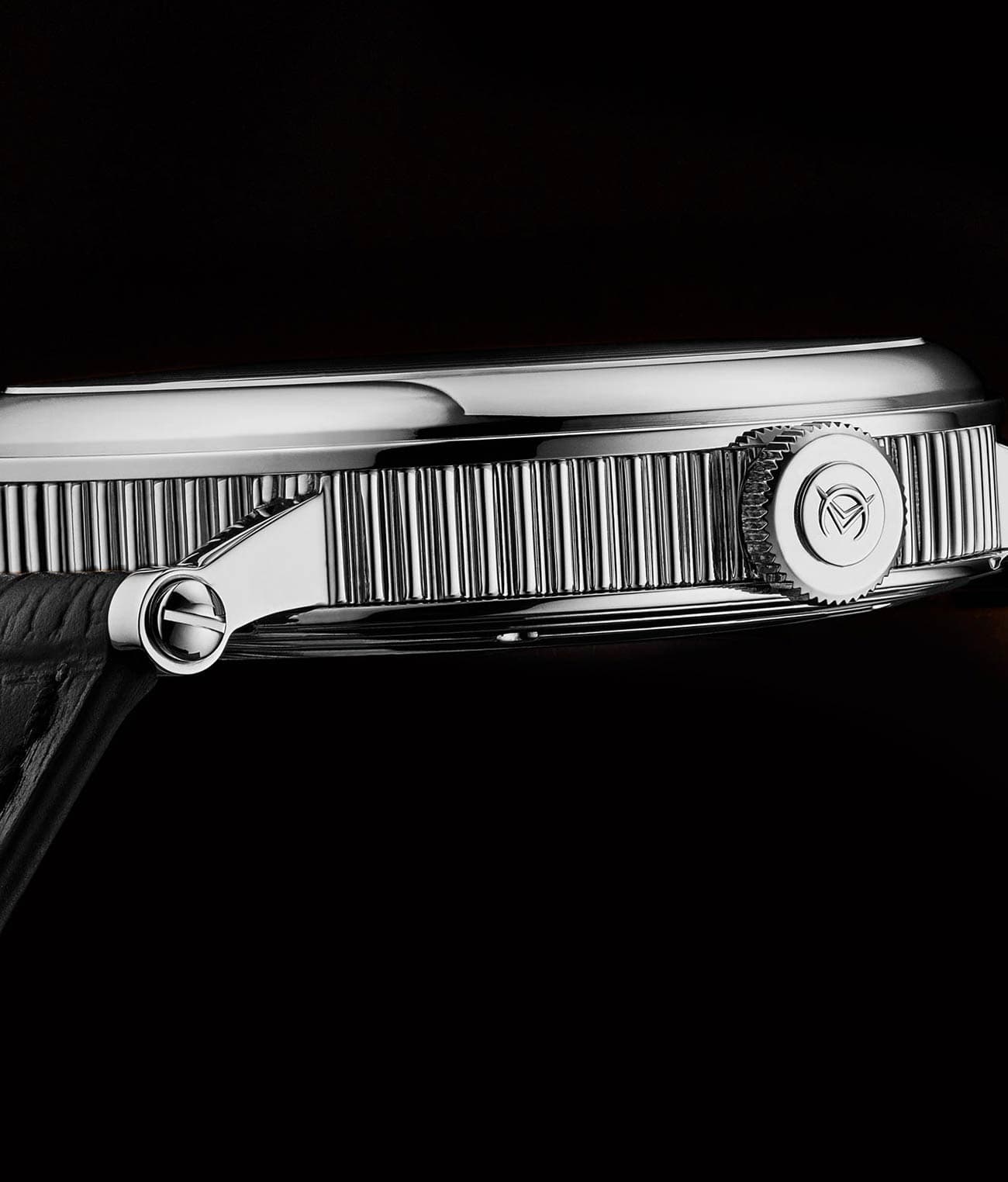 Swiss Made Classic A153