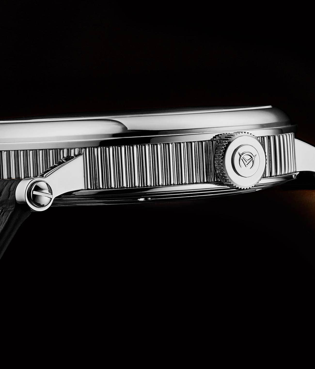 Swiss Made Classic A153