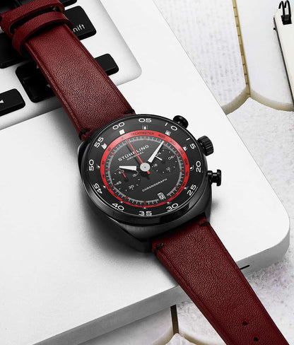 Black Dial / Black Case / Red Band