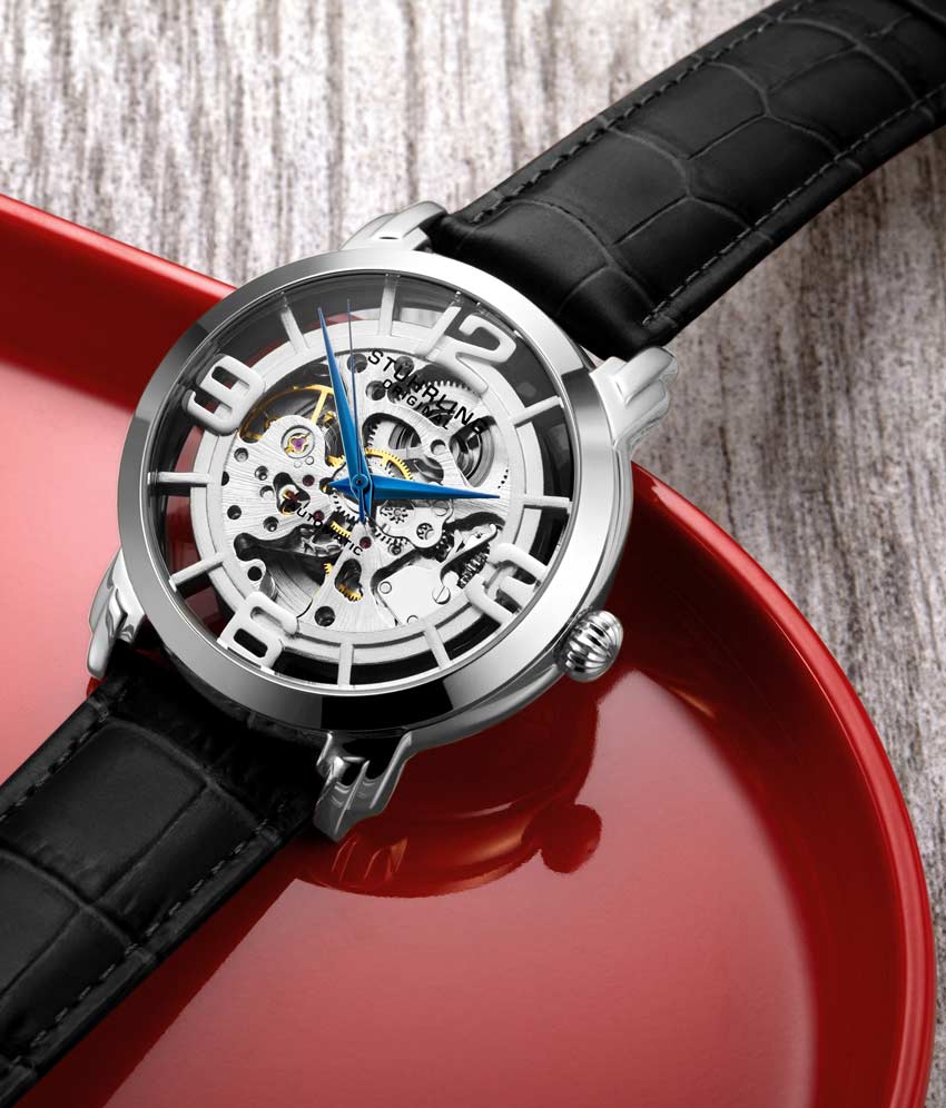 Silver Dial / Silver Case / Black Leather Strap Tang Buckle