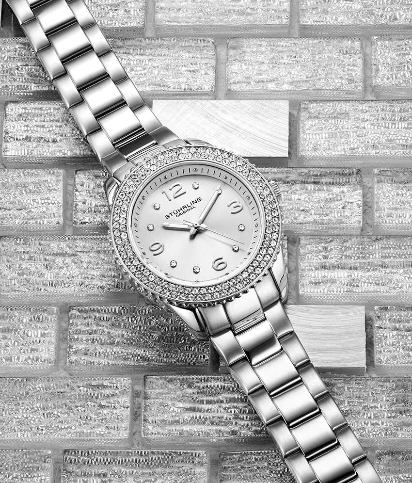 Silver Dial / Silver Case / Silver Band