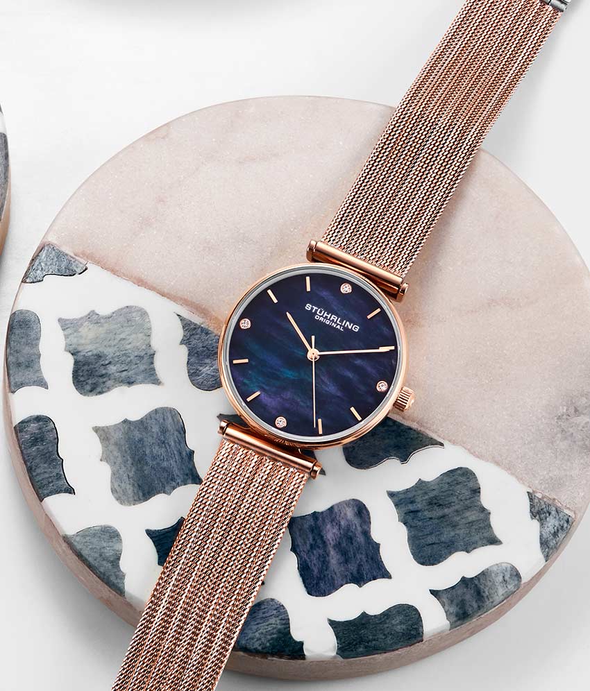 Black Dial / Rose Case / Rose Band