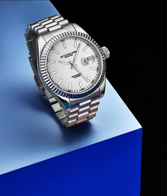 White Dial / Silver Case / Silver Band