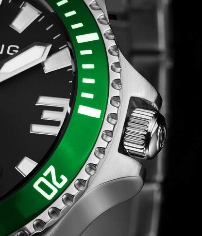 Black Dial / Silver Case / Silver Band 3