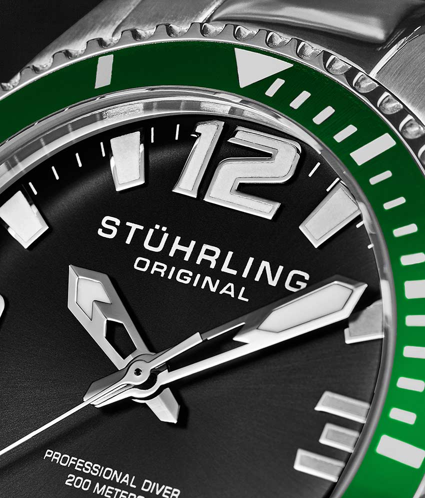 Black Dial / Silver Case / Silver Band 3