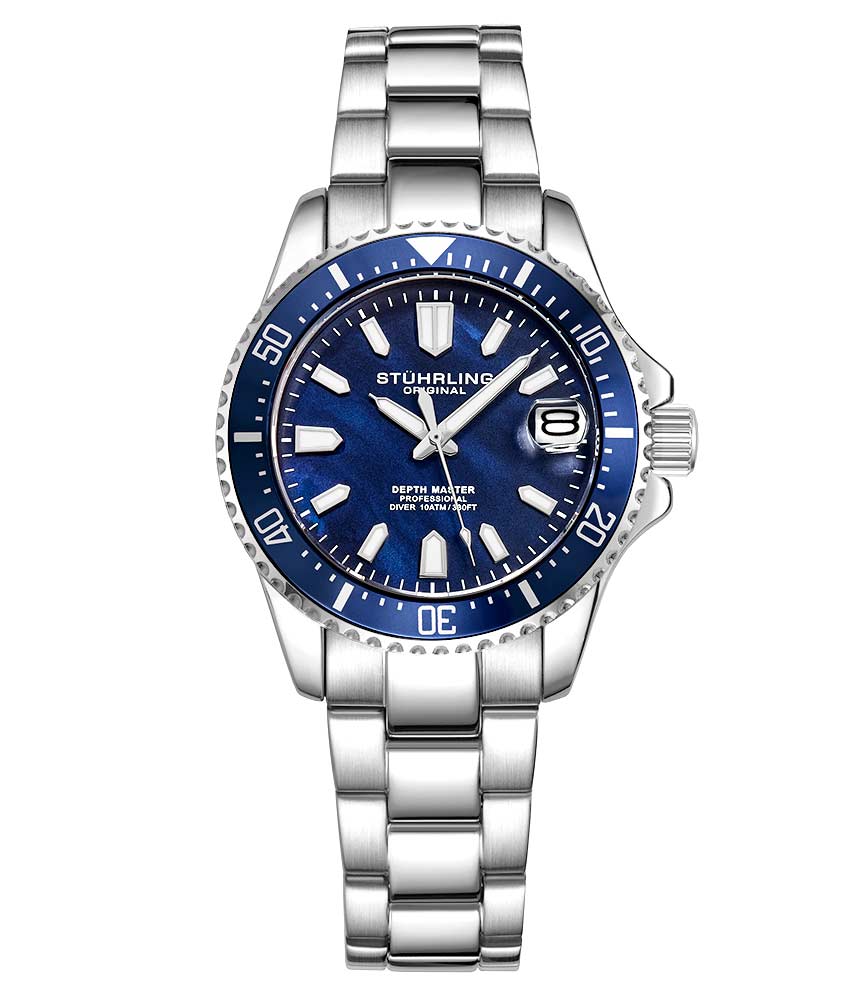 Blue Dial / Silver Case / Silver Stainless Steel Bracelet Silver Deployant Buckle