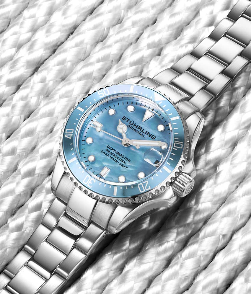 Light Blue Dial / Silver Case / Silver Band
