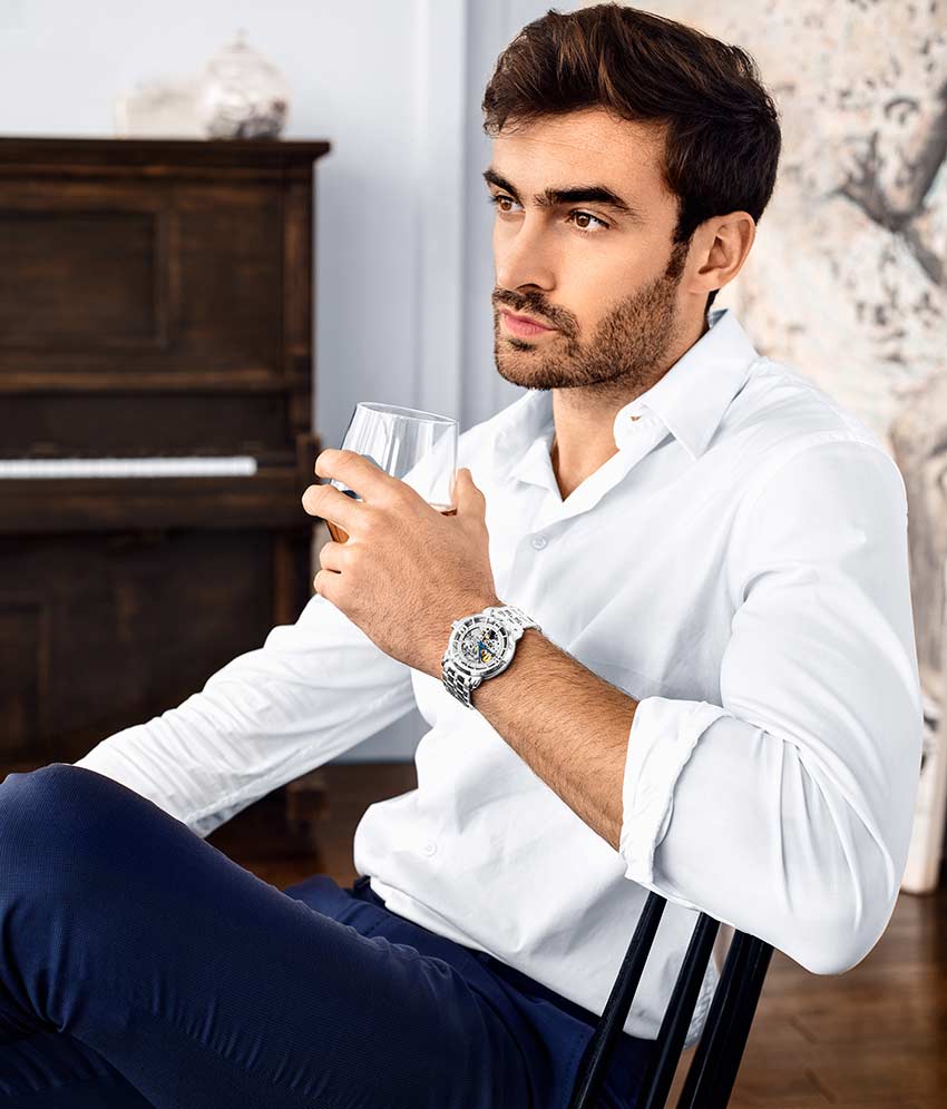 Silver Dial / Silver Case / Silver Band