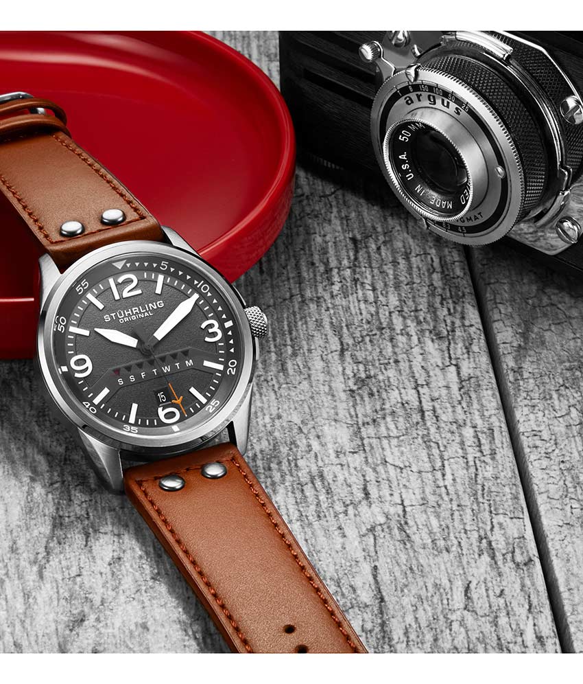 Grey Dial / Silver Case / Brown Leather Strap Tang Buckle