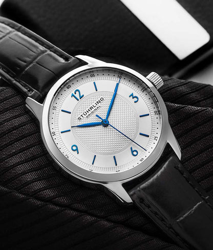 Silver Dial / Silver Case / Black Leather Strap Tang Buckle