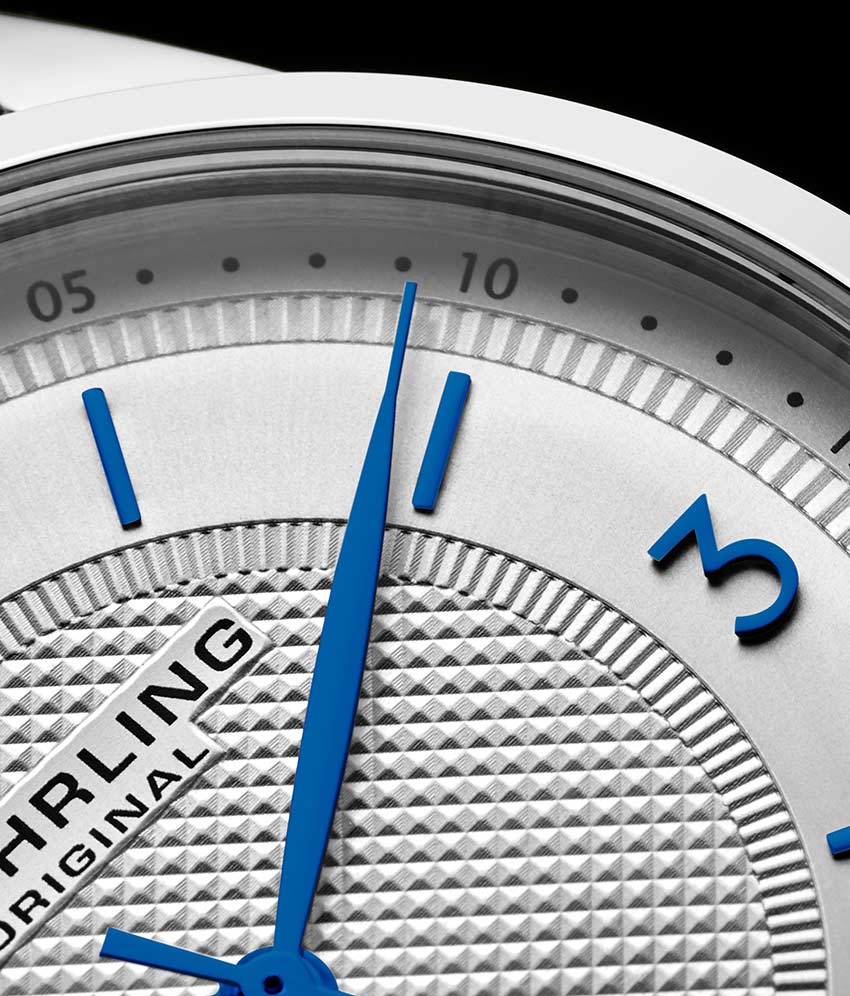 Silver Dial / Silver Case / Black Leather Strap Tang Buckle