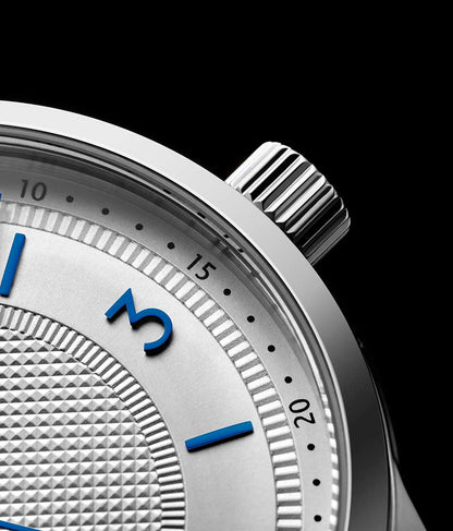 Silver Dial / Silver Case / Black Leather Strap Tang Buckle