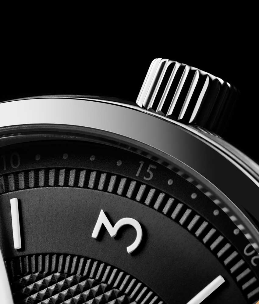 Black Dial / Silver Case / Black Leather Strap Tang Buckle