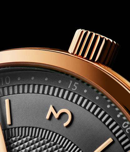 Grey Dial / Rose Case / Brown Leather Strap Tang Buckle