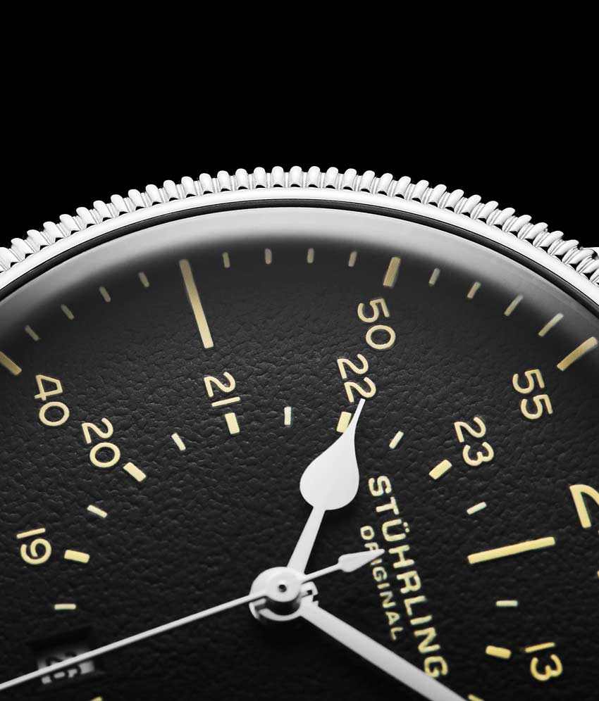 Black Dial / Silver Case / Black Band