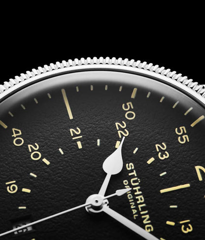 Black Dial / Silver Case / Black Band