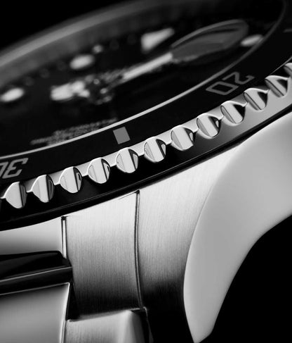 Black Dial / Silver Case / Silver Band