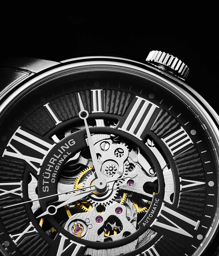 Black Dial / Silver Case / Silver Stainless Steel Bracelet Deployant Buckle