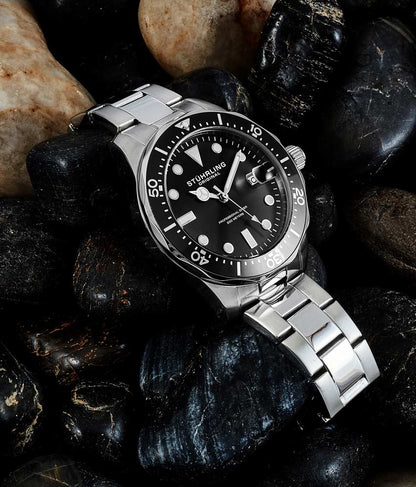 Black Dial / Silver Case / Silver Stainless Steel Bracelet Deployant Buckle