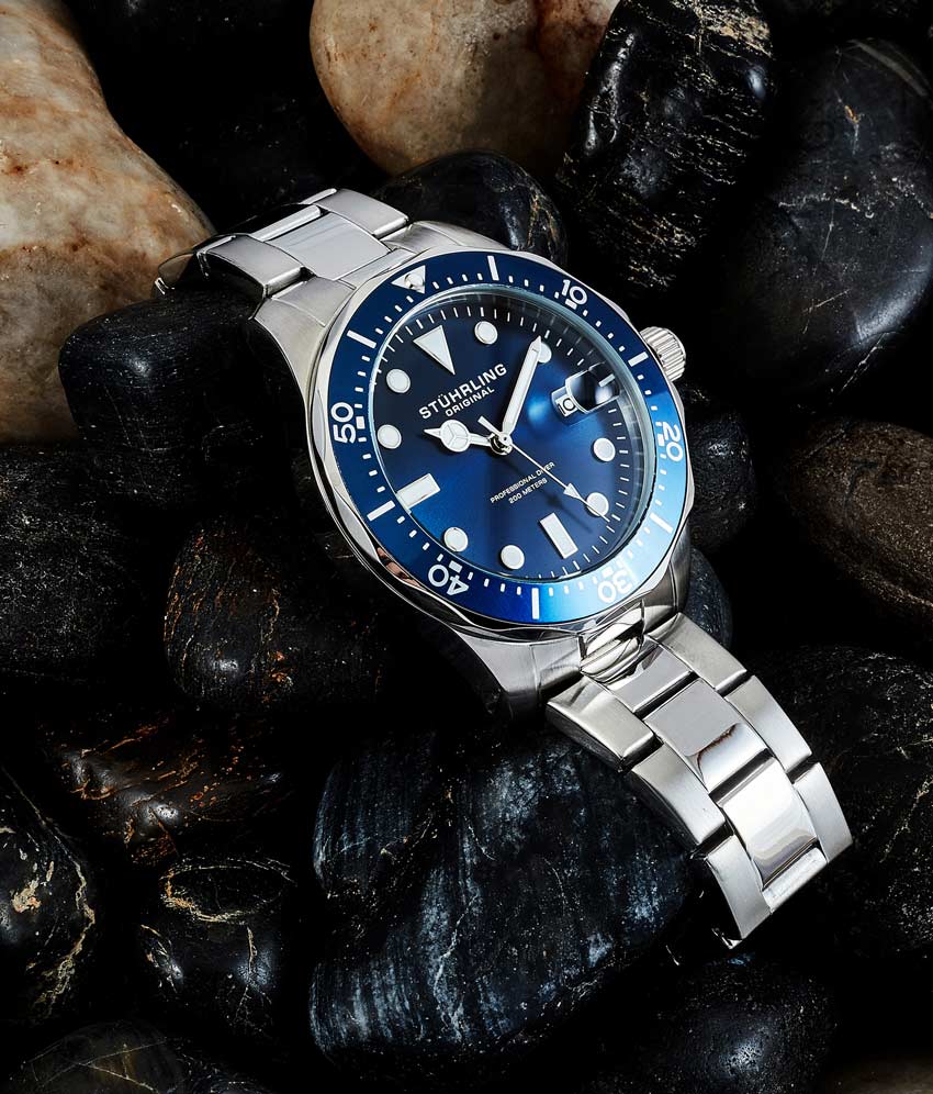 Blue Dial / Silver Case / Silver Stainless Steel Bracelet Deployant Buckle