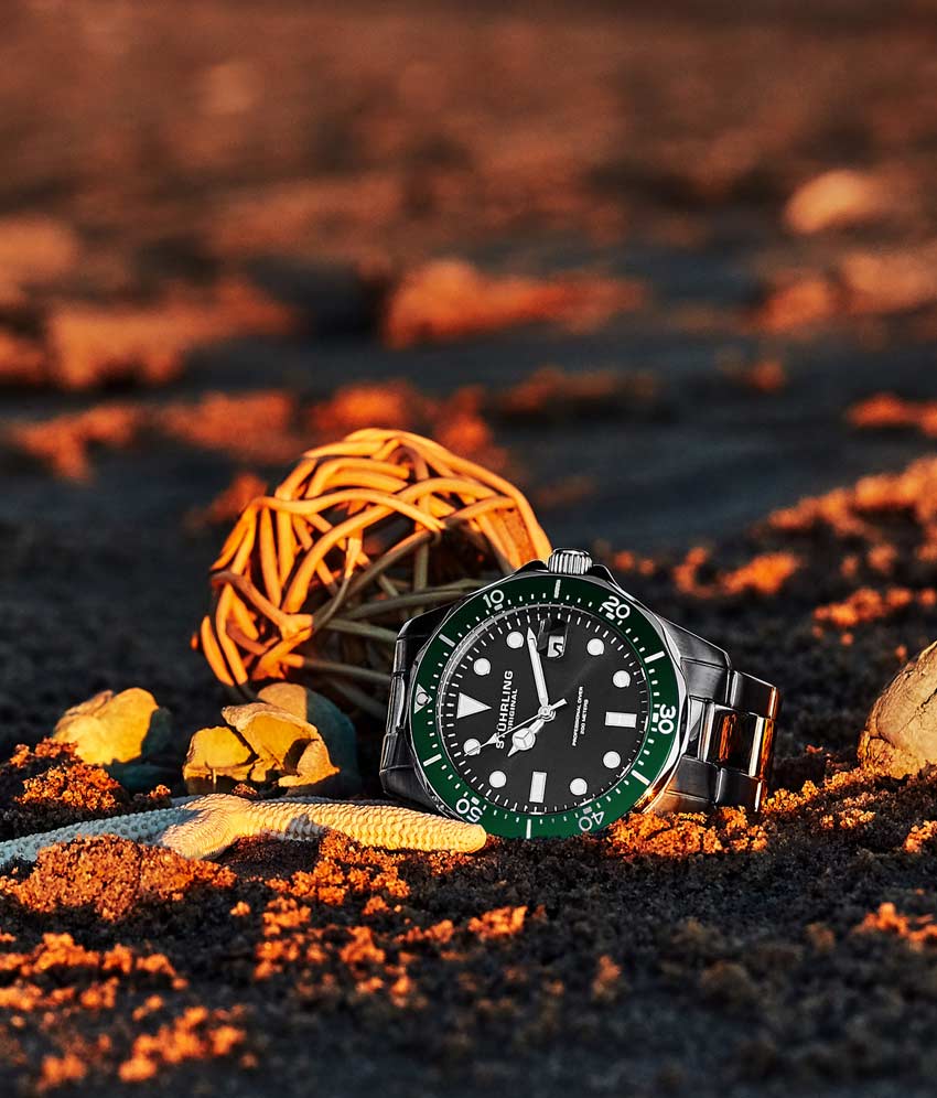 Grey Dial / Silver Case / Silver Stainless Steel Bracelet Deployant Buckle