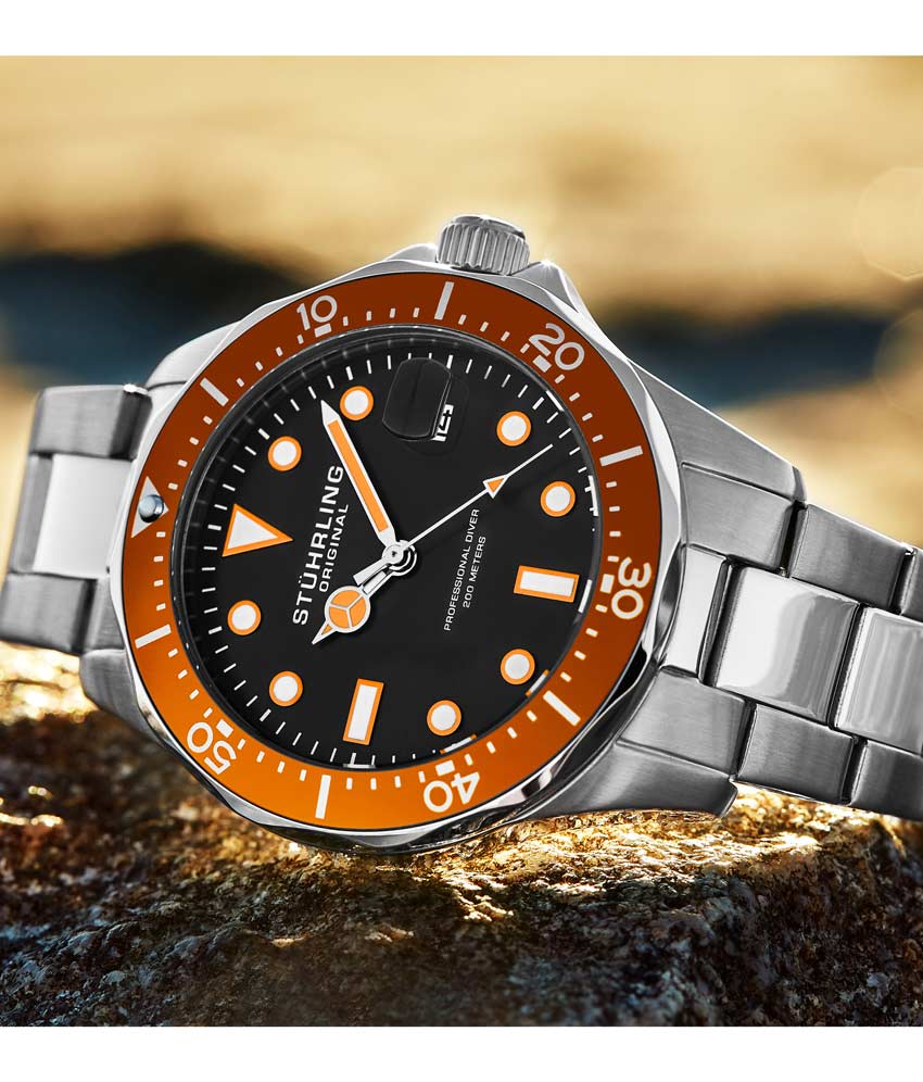 Black Dial / Silver Case / Silver Stainless Steel Bracelet Deployant Buckle 2