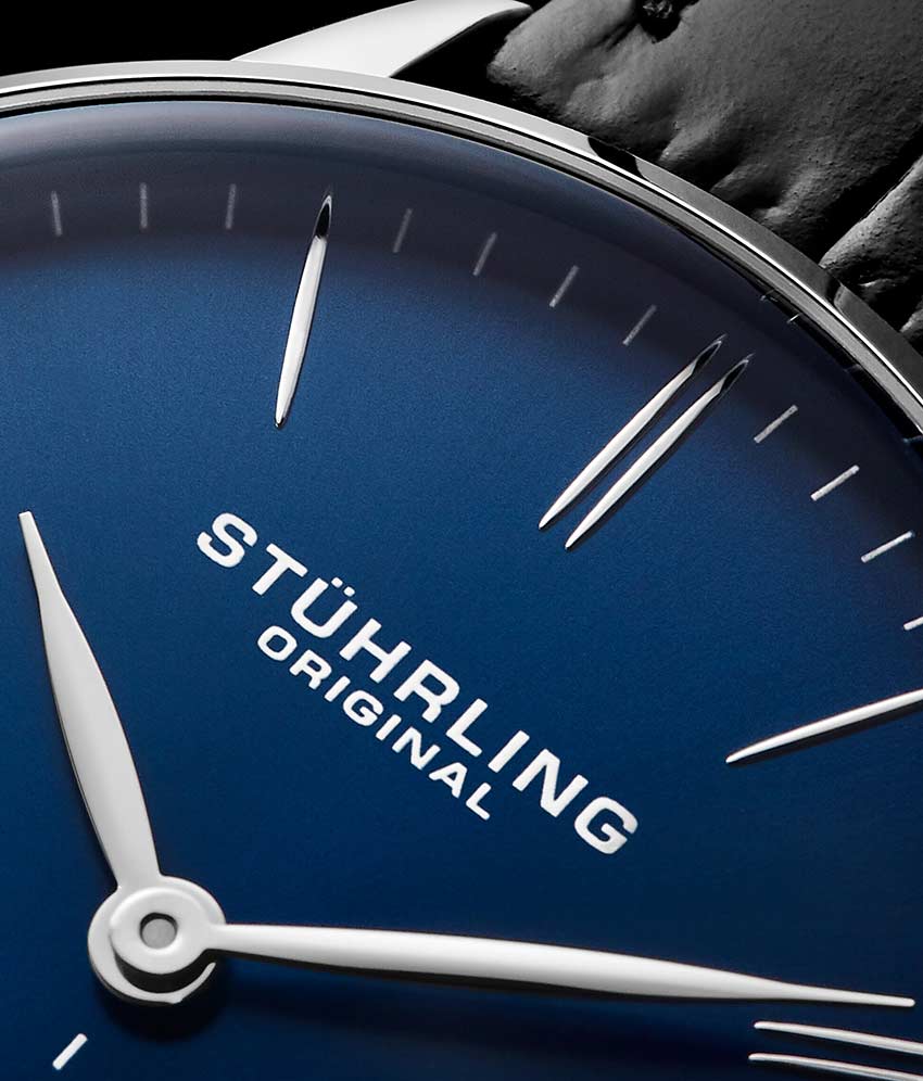 Blue Dial / Silver Case / Black Leather Strap Tang Buckle