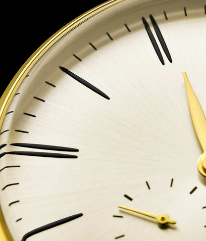 Champagne Dial / Gold Case / Brown Leather Strap Tang Buckle