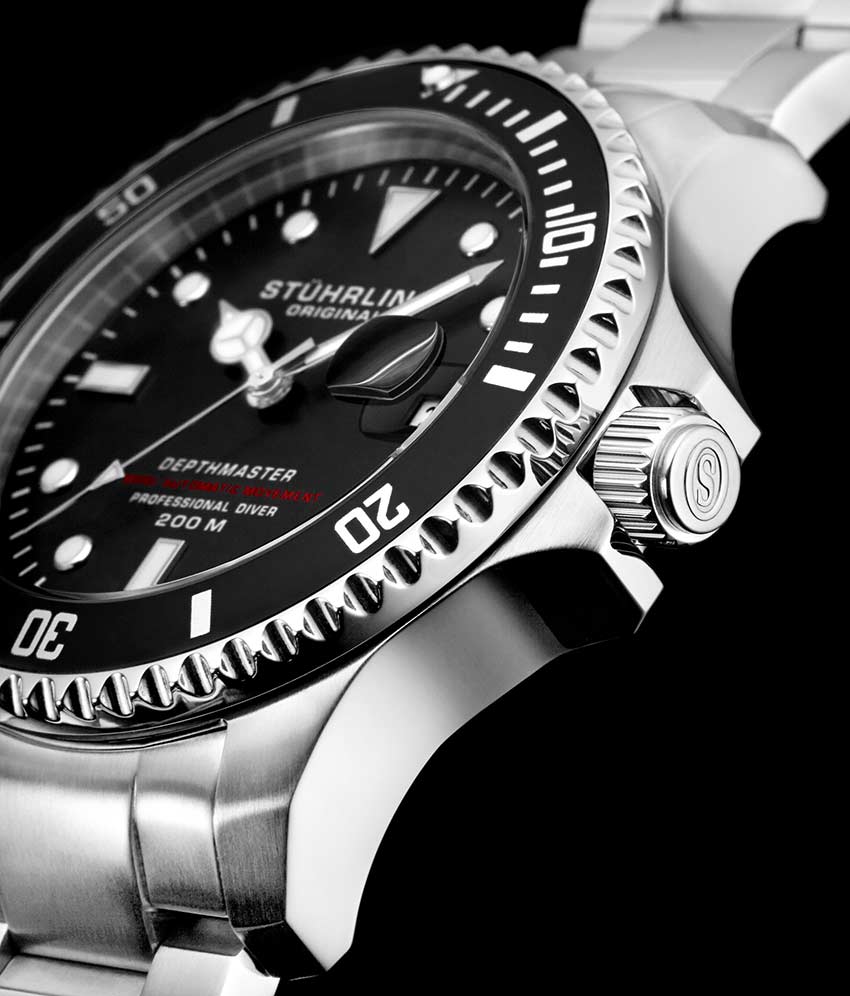 Black Dial / Silver Case / Silver Band