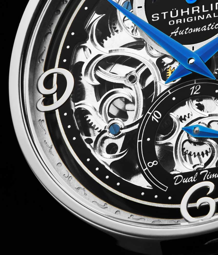 Black Dial / Silver Case / Blue Band