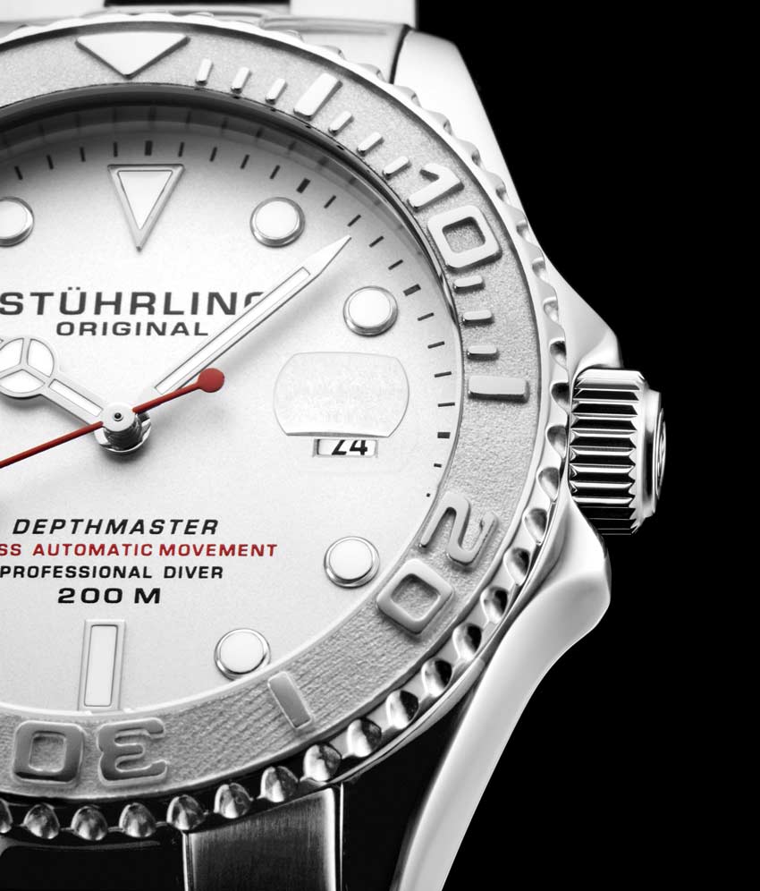 Silver Dial / Silver Case / Silver Band