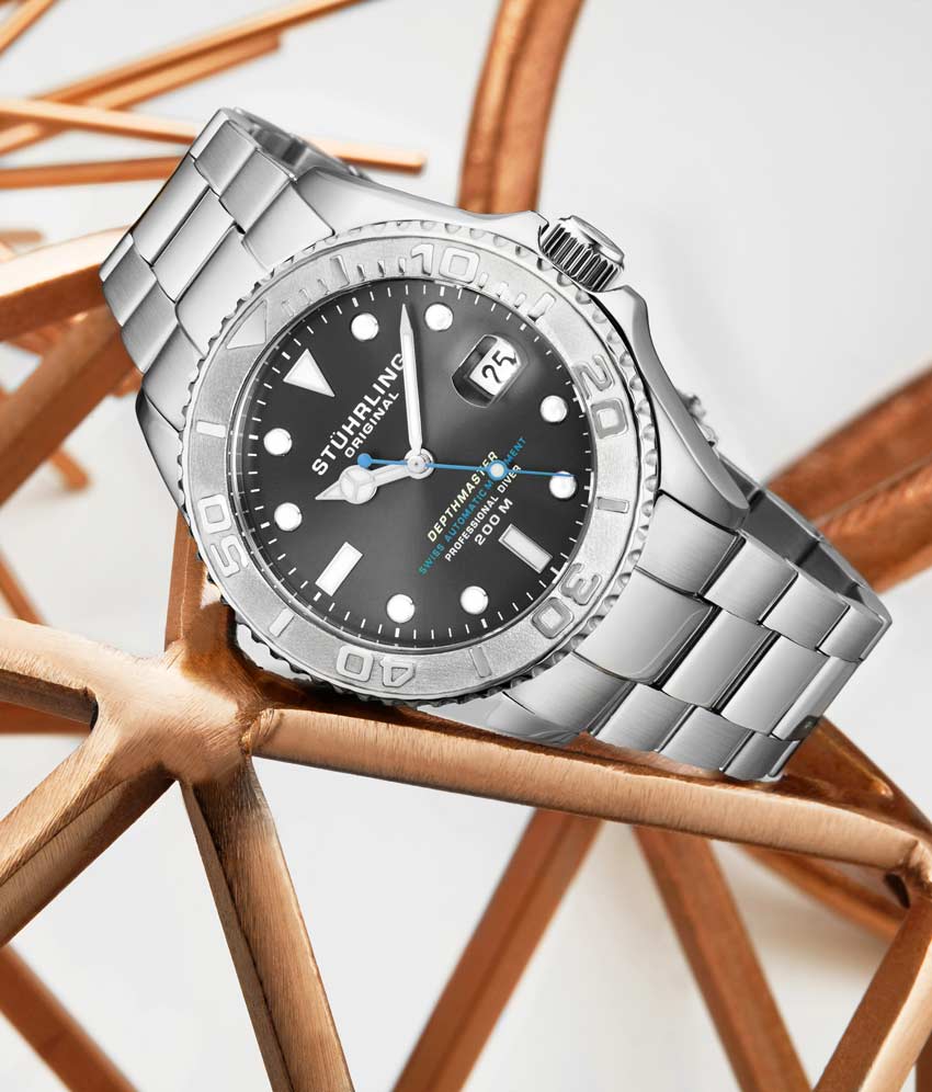 Grey Dial / Silver Case / Band