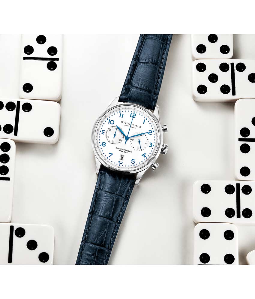 White Dial / Silver Case / Blue Band