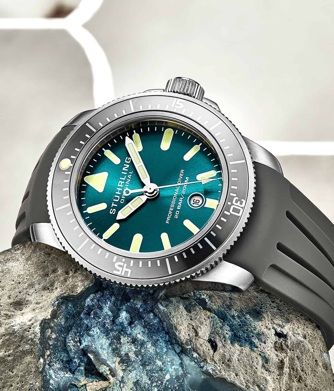 Maritimer 935.04, Winchester 3964.3, Signature Pen, and Watch Tool Kit