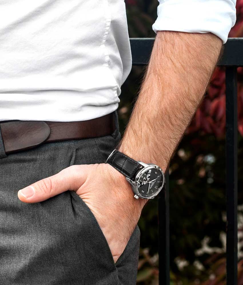 Black Dial / Silver Case / Black Band