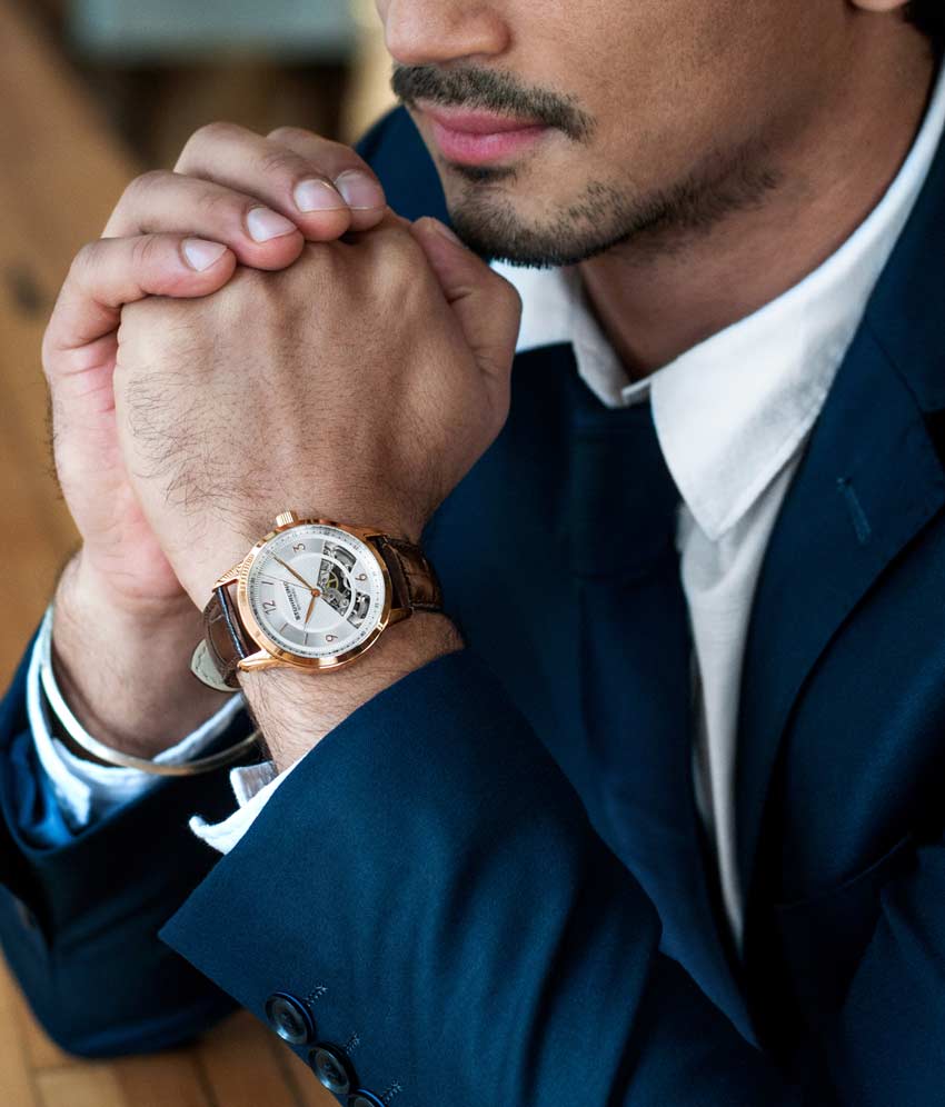 Silver Dial / Silver Case / Brown Band