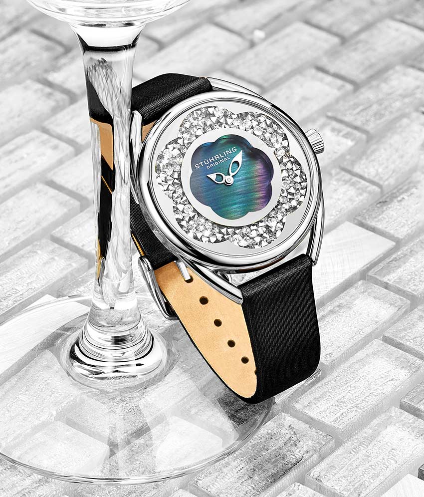 Blue Dial / Silver Case / Black Band